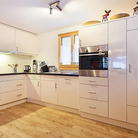 Saas-fee Sleeps 6 Wifi Apartment *